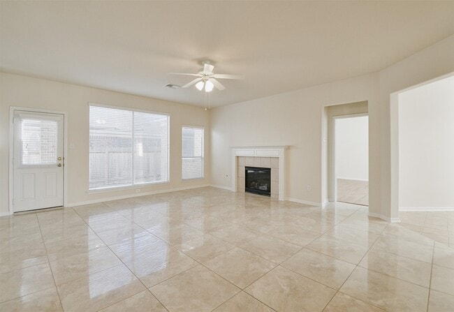 Building Photo - 6614 Halcyon Days Dr