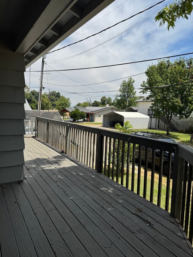 Building Photo - Spacious 2 Bedroom 2 Bath Living Room and Great Room