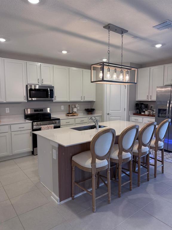 Building Photo - 5617 Gingham Dr