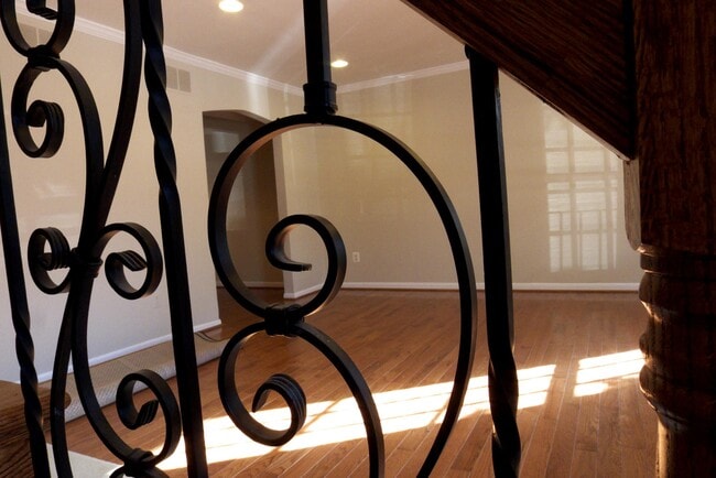 Building Photo - 2925 Espana Ct