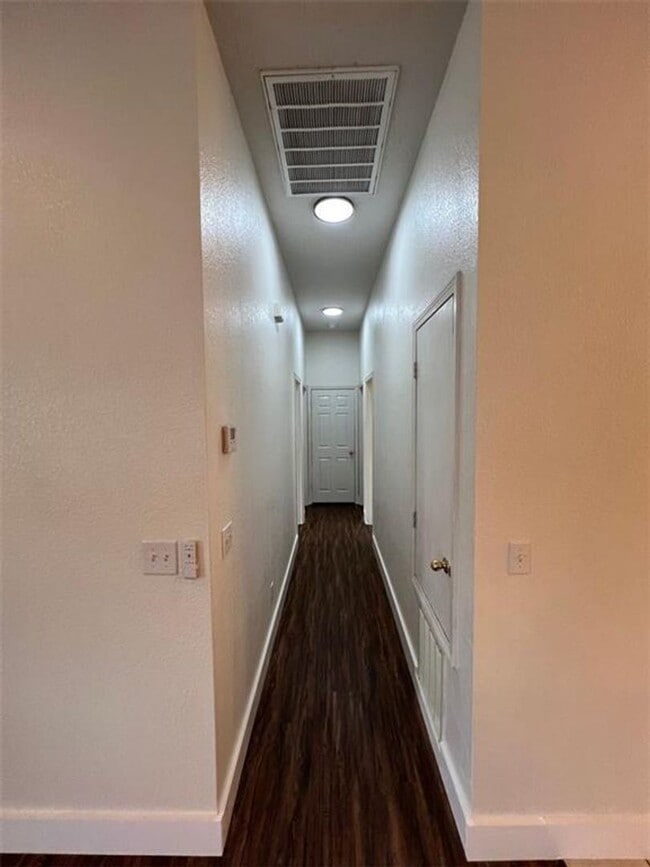 Building Photo - Fresh, stylish, and perfectly positioned on a corner home