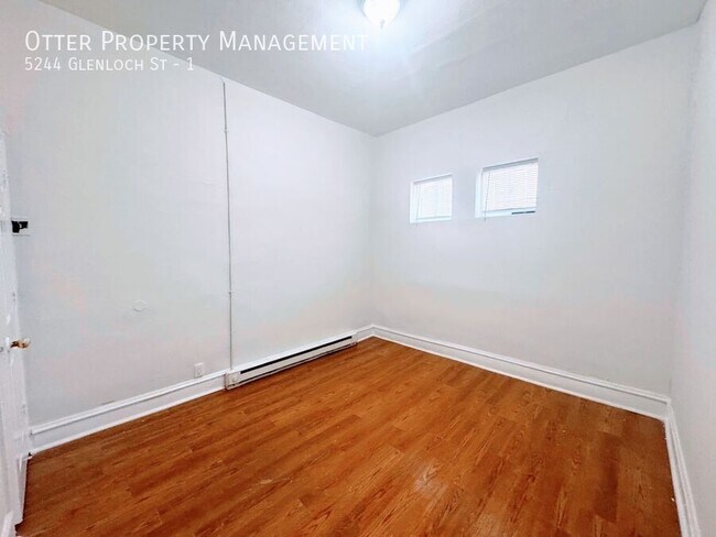Building Photo - 5244 Glenloch St
