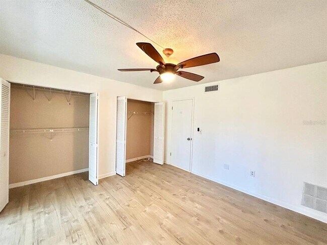 Building Photo - 2420 Winding Creek Blvd