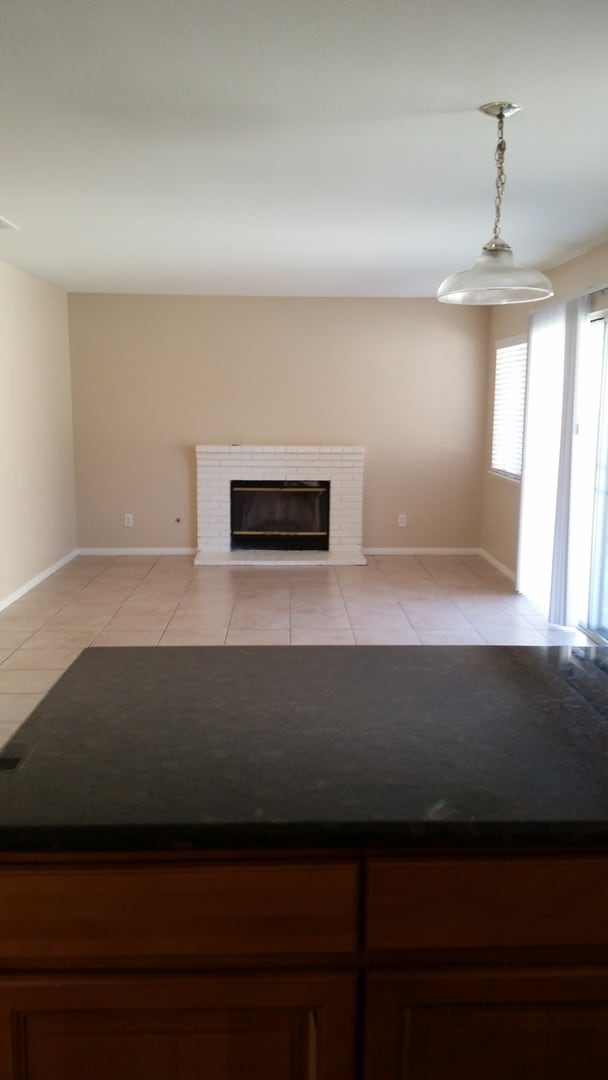 Building Photo - POOL FOR THE SUMMER! SPACIOUS 4 BEDROOM 3 BATH EAGLE RANCH HOME