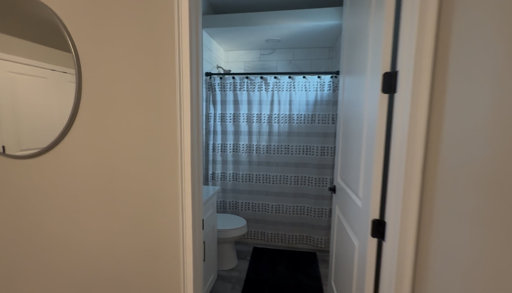 2nd room bath - 4114 N Nebraska Ave