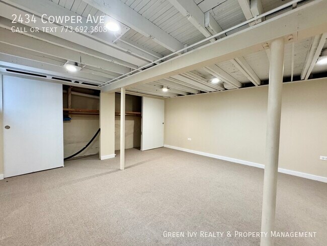 Building Photo - 2434 Cowper Ave
