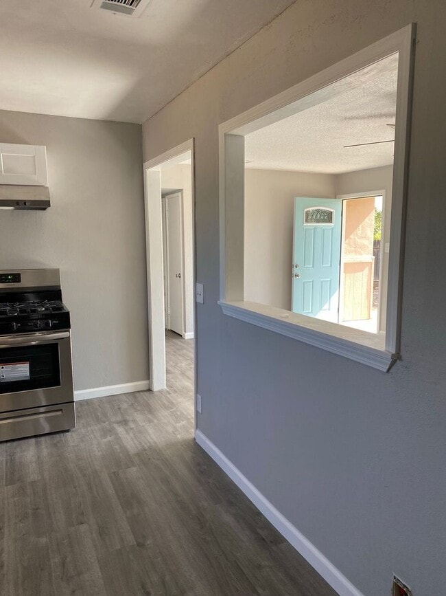 Building Photo - Coming Soon!