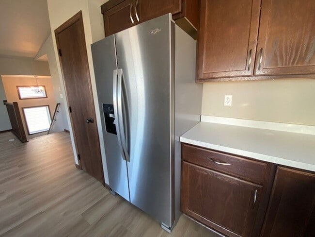 Building Photo - Beautiful home located in fast-growing Horace, ND.