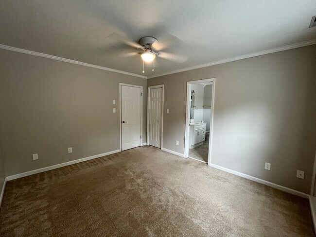 Building Photo - 7406 Ashbury Ct