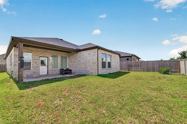 Building Photo - 16118 Cottontail Burrow Ln