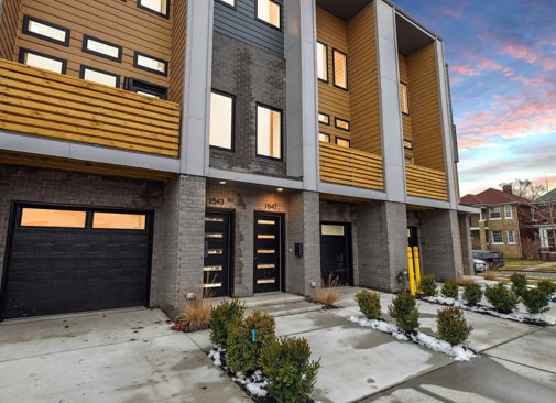 Building Photo - 1547 Pallister St