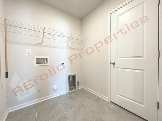 Building Photo - 7131 Stratified Ct
