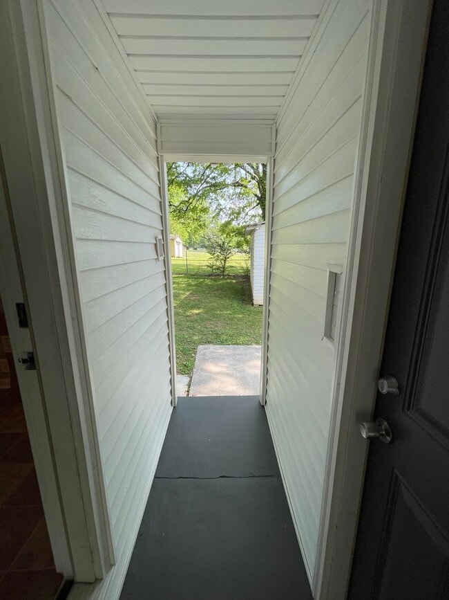 Building Photo - Updated 3/1 House in Cedartown- $1,395