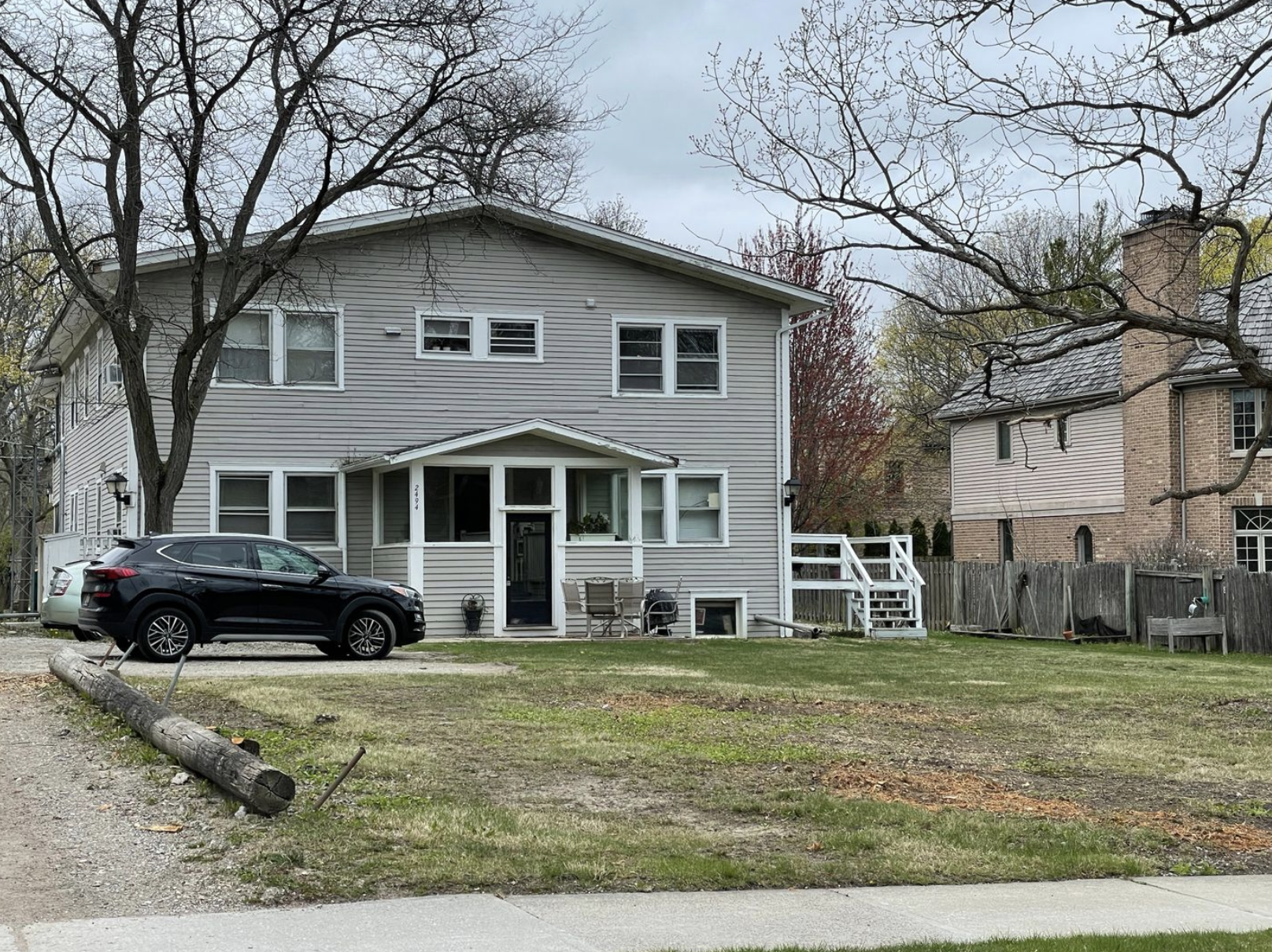 Building Exterior - 2494 Saint Johns Ave