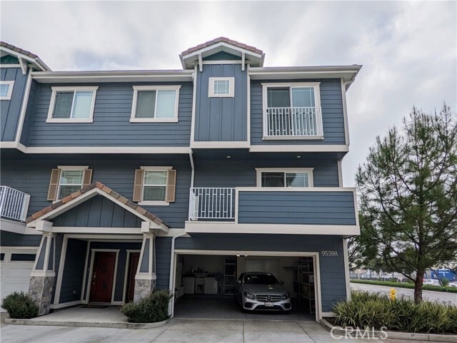 Building Photo - 9559 Firestone Blvd