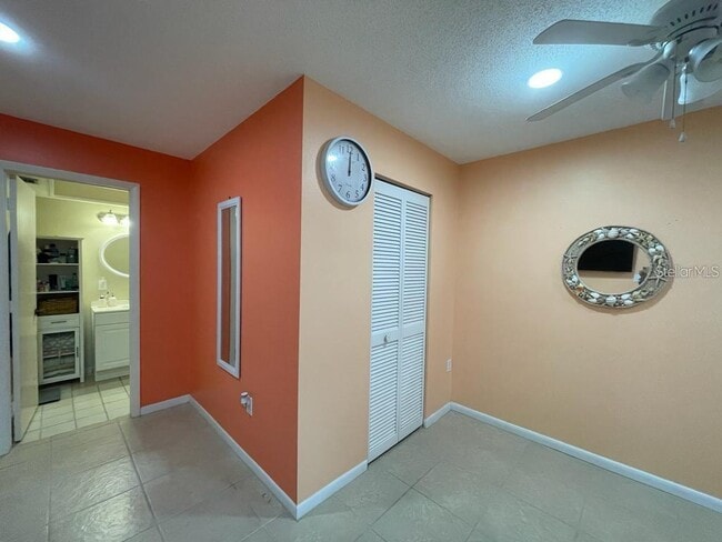 Building Photo - 2650 Countryside Blvd