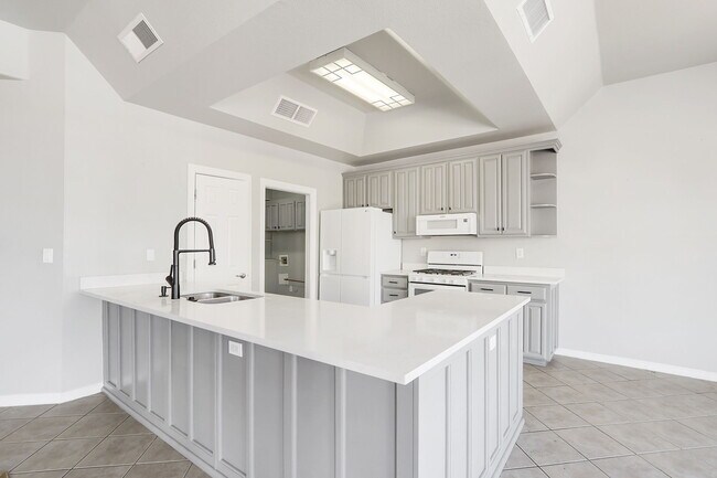 Building Photo - 4717 Excalibur Dr