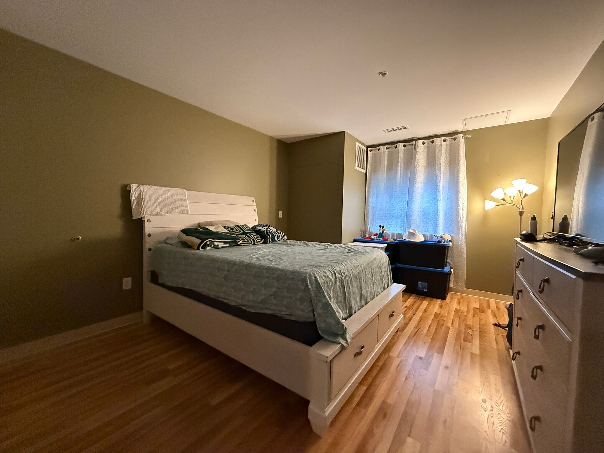 Building Photo - 211 Central St