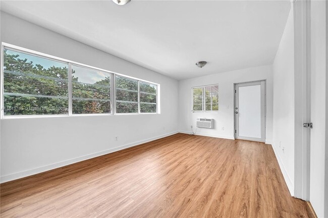 Building Photo - 7930 Tatum Waterway Dr