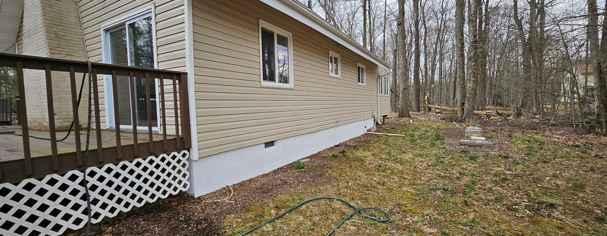 Building Photo - 1010 Eisenhower Way