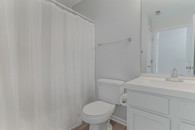 Building Photo - 1171 N Red Oak Cir