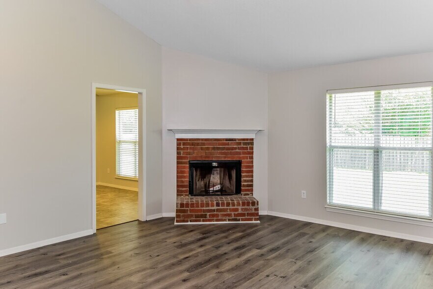 Building Photo - 10368 Palmer Cove