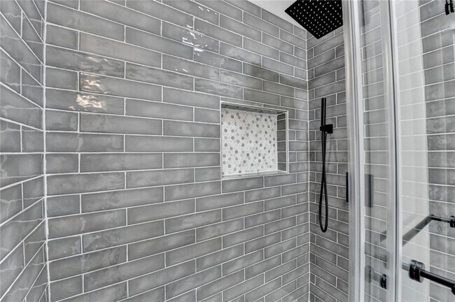 Building Photo - 4032 Ridge Grove Way