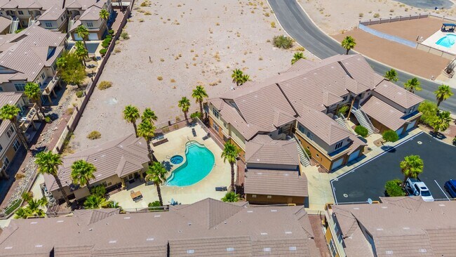 Building Photo - 3 BR + Bonus, Fully furnished, Includes Ut...