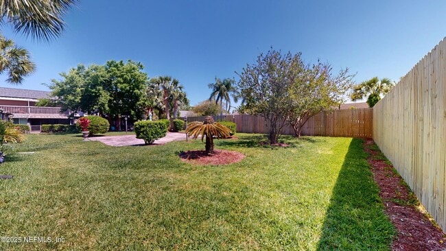 Building Photo - 695 A1A N