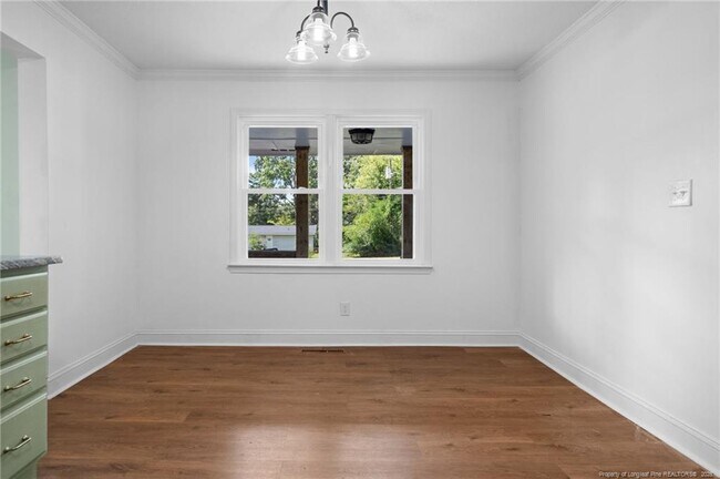 Building Photo - 4452 Oakmont Cir