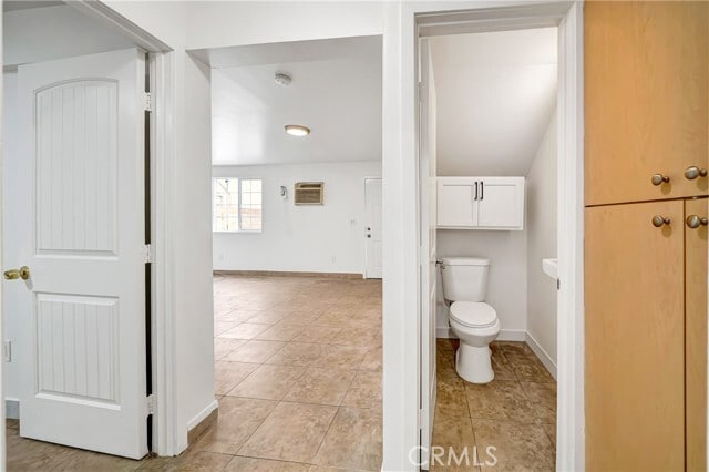 Building Photo - 6827 Simpson Ave