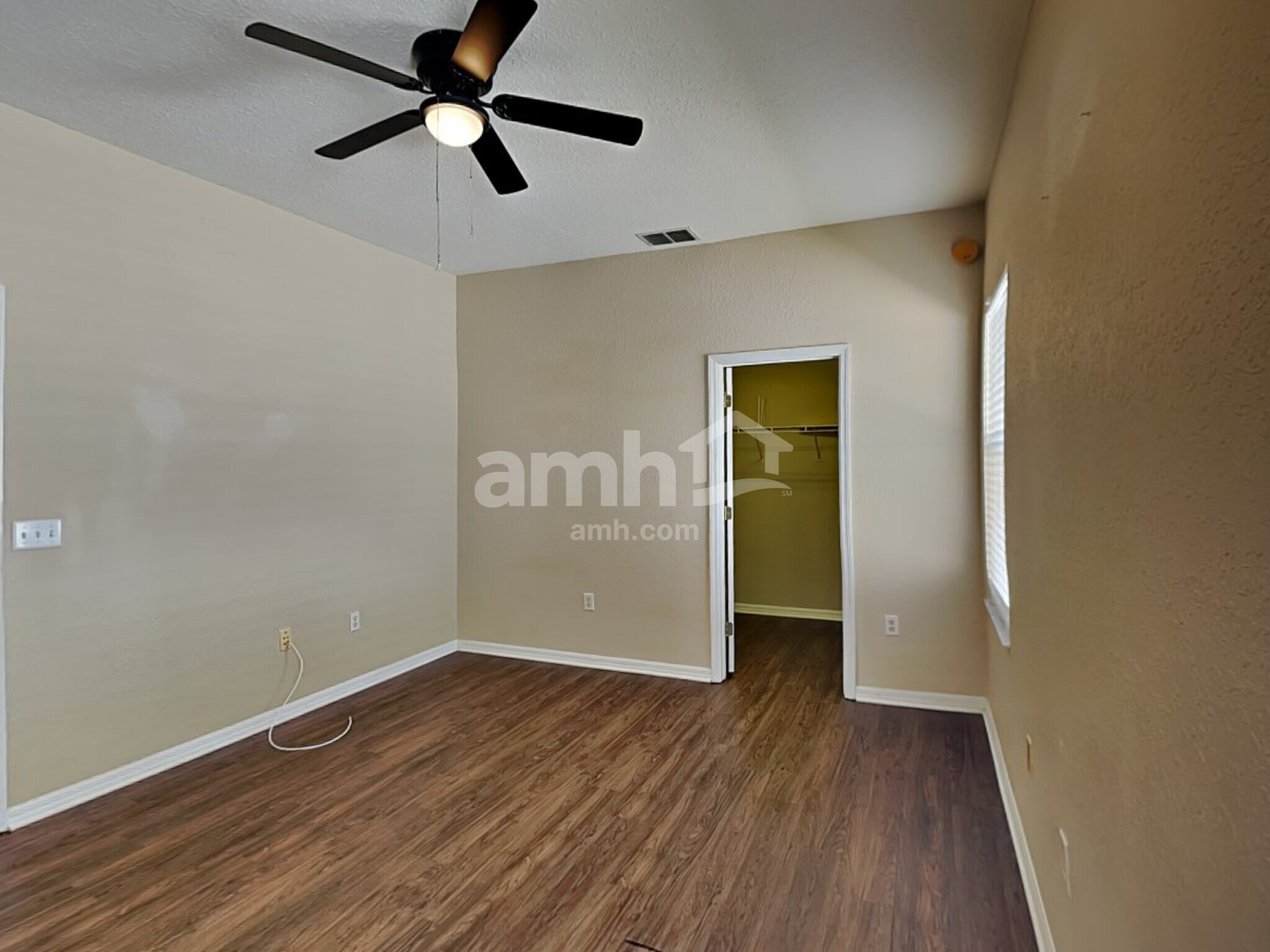Building Photo - 1025 Brenton Manor Dr