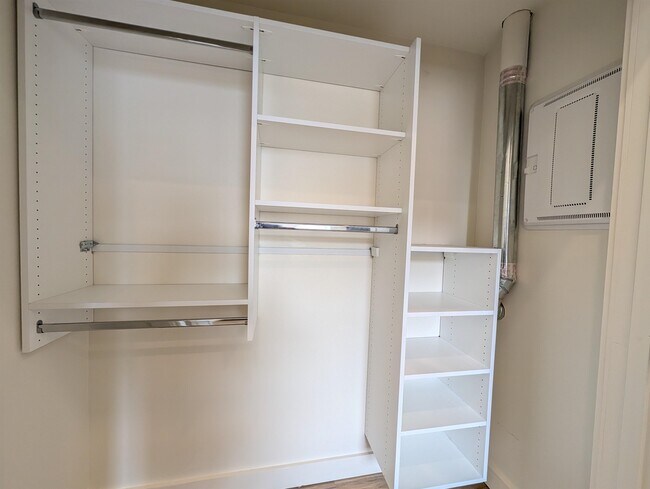 Building Photo - 22 S Main St