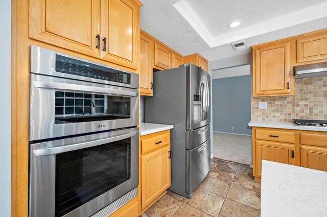 Building Photo - 945 Finnell Way