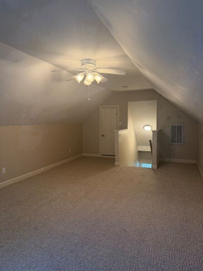 Building Photo - 3 Bed/2 Bath with Bonus Room in CBA Schools