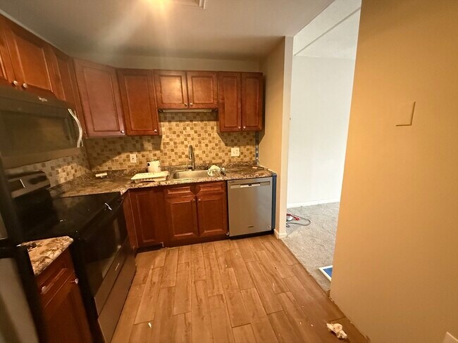 Building Photo - 14 Heron St