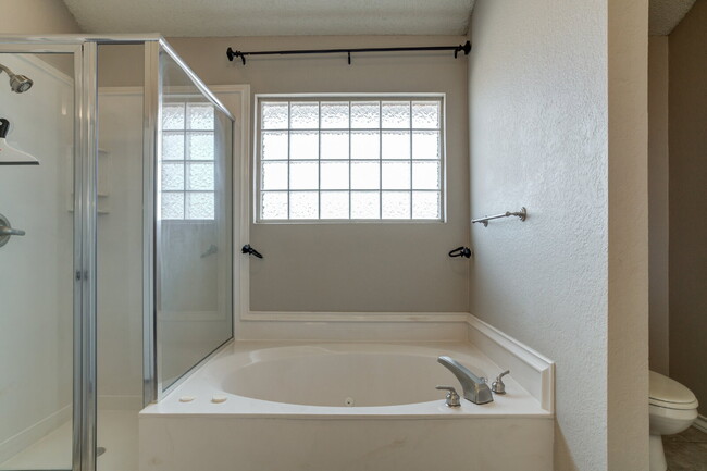 Building Photo - Gorgeous Home in Cooper District!!
