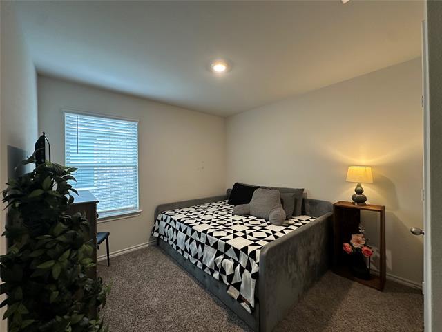 Building Photo - 1329 Skyline Dr