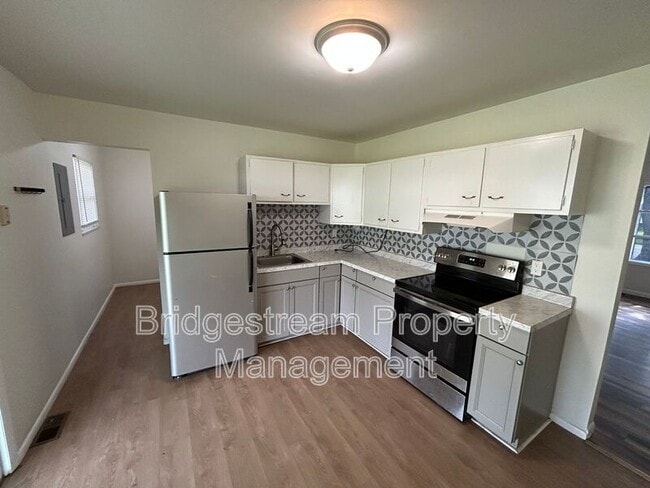 Building Photo - 407 Bramlage Ln