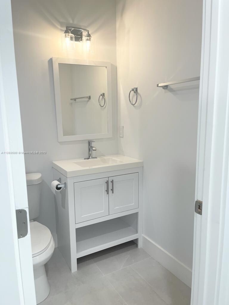 Building Photo - 6331 SW 23rd St