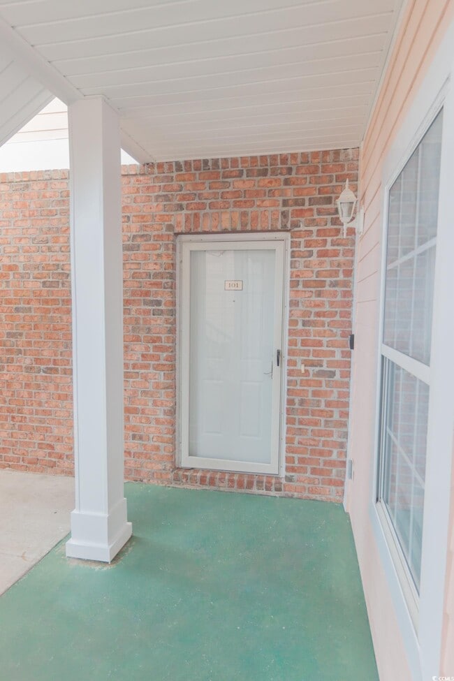 Building Photo - 4835 Carnation Cir