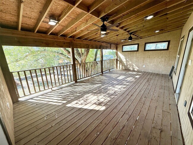 Building Photo - 9015 Puritan Way