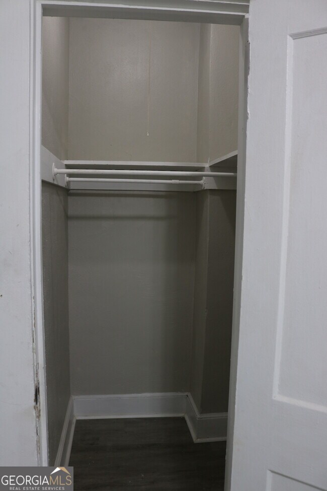 Building Photo - 254 21st Ave