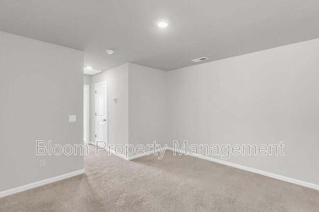 Building Photo - 151 Morning Vw Wy