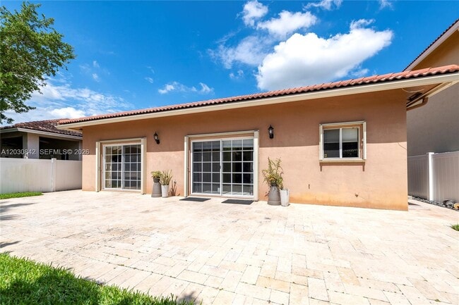 Building Photo - 3073 SW 140th Ave