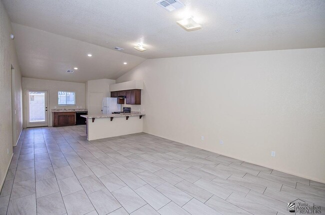 Building Photo - 7387 E 39th St