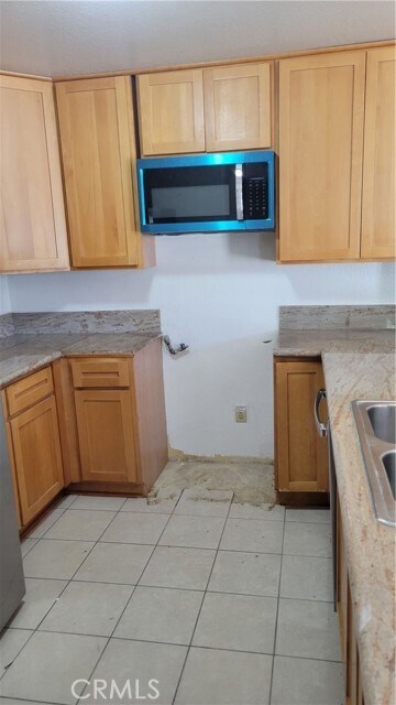 Building Photo - 25652 Rimgate Dr