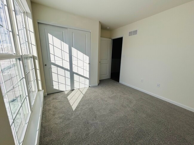 Building Photo - 608 Allegiance Dr