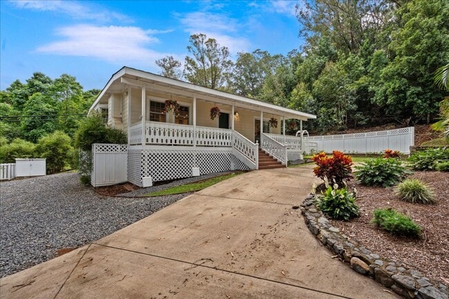 Building Photo - 1615 Olinda Rd