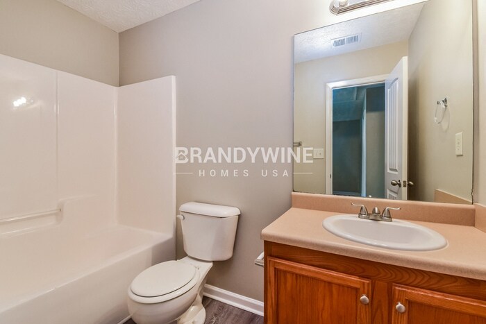 Building Photo - 6106 Ruth St SW